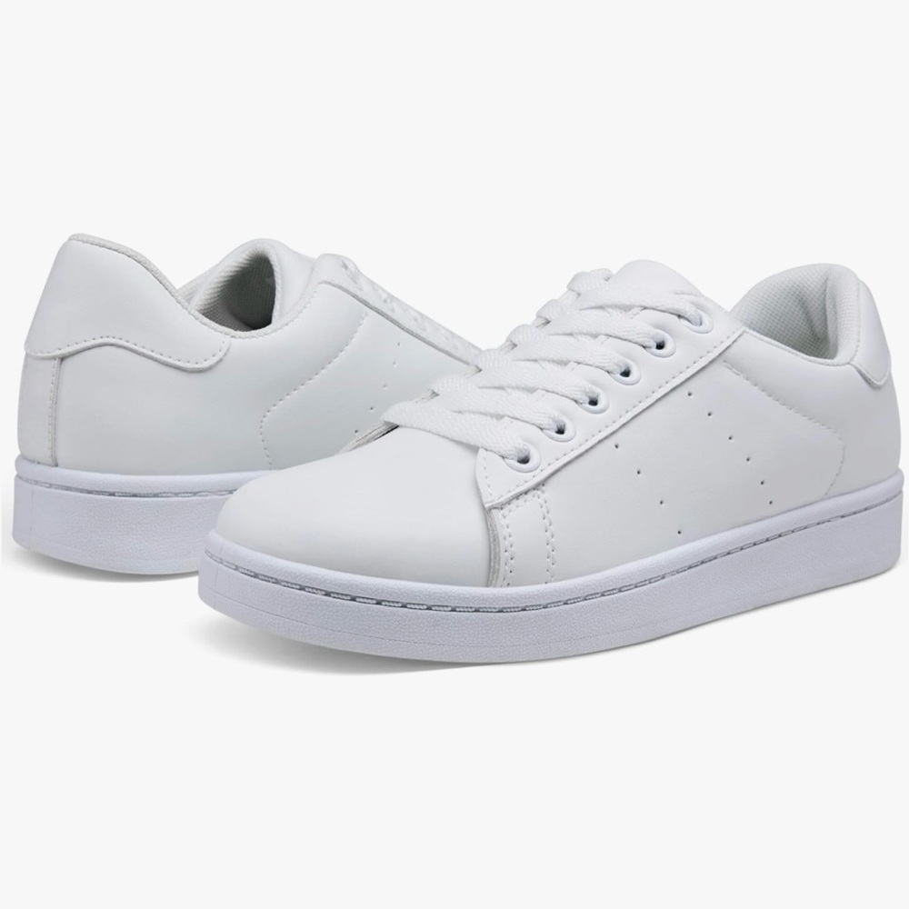 Trendy tennis shoes